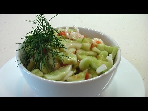 Огуречный салат «Пикантный» видео рецепт