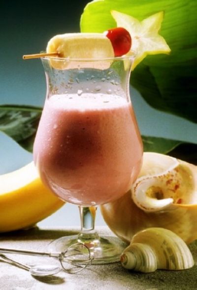 Молочный коктейль с бананом и манго