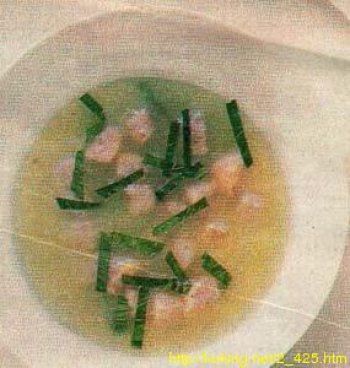 Суп из огурцов с семгой
