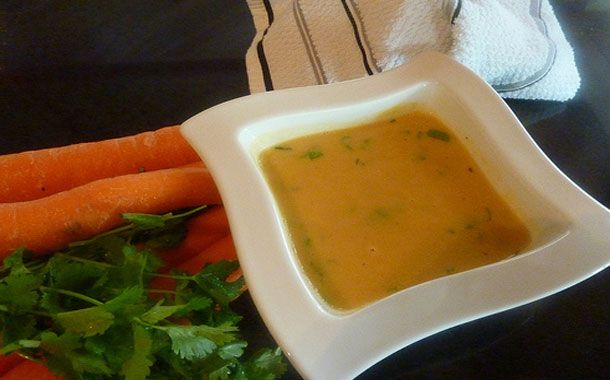 Суп из моркови и кориандра