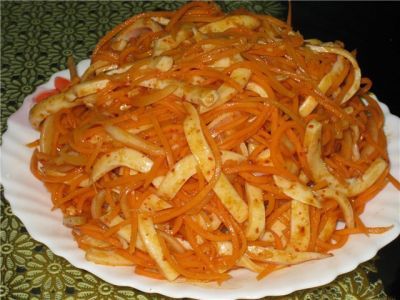 Морковка по-корейски с кальмарами